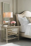 Mesita de Noche de Madera de Pino Plateado | Caracole Beauty | Oroa.es