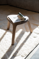 Mesa Auxiliar Triangular de Mármol Blanco | OROA Home Fred