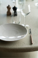 Mesa de Comedor Redonda de Microcement Blanco | Ethnicraft Elements | Oroa.es