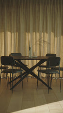 Mesa de Comedor Redonda de Roble Negro | Ethnicraft Mikado