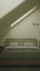 Mesita de Noche con Tablero de Vidrio | Ethnicraft Spindle | Oroa.es