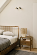 Mesita de Noche con Tablero de Vidrio | Ethnicraft Spindle | Oroa.es